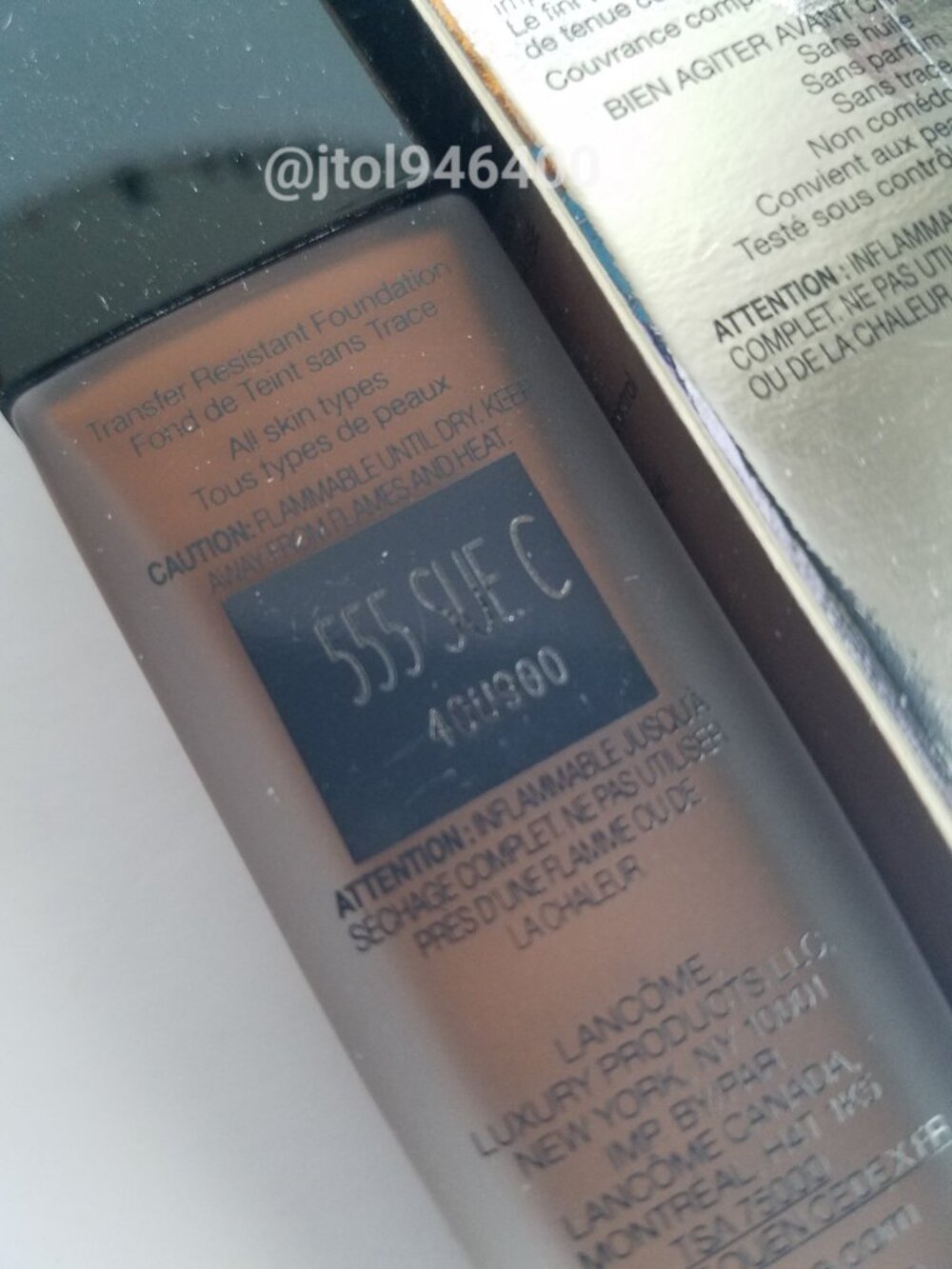 Lancome Teint Idole Ultra Wear 555 Suede Original Formula - Picture 4 of 8